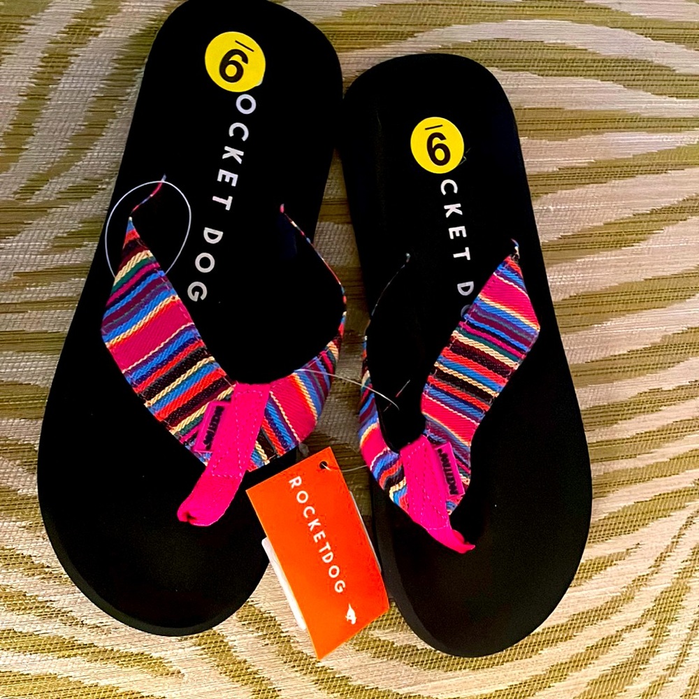 Multi colored striped beach slides; NWT; size 9